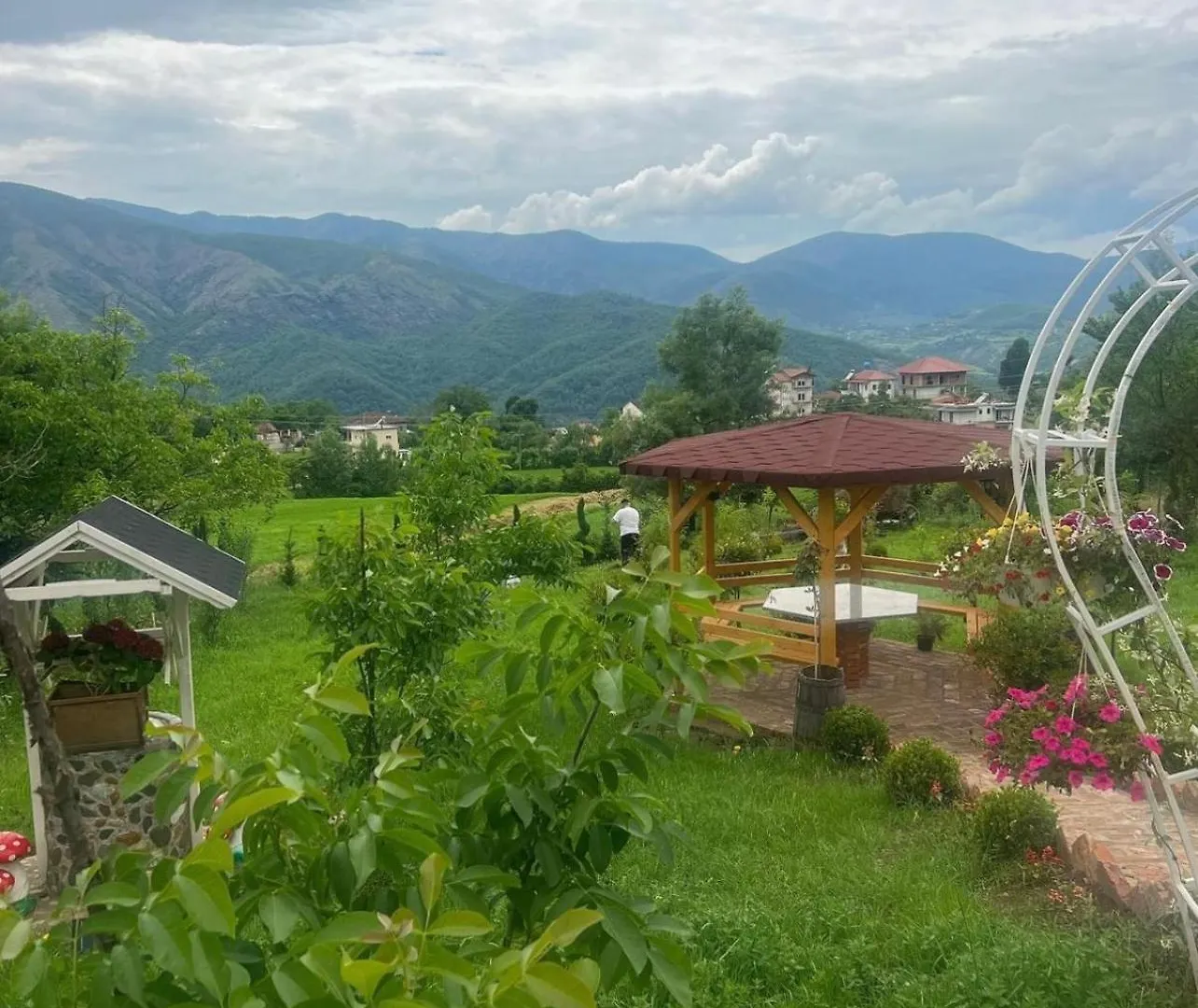 Bujtina Kael Hotel Librazhd